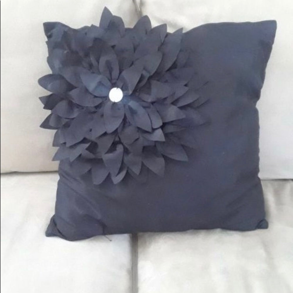 Decorative pillow 18x18 Polyfill